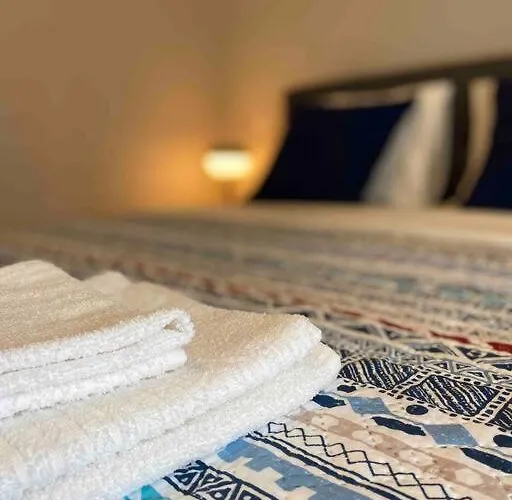 Elav Center 纳夫普利翁